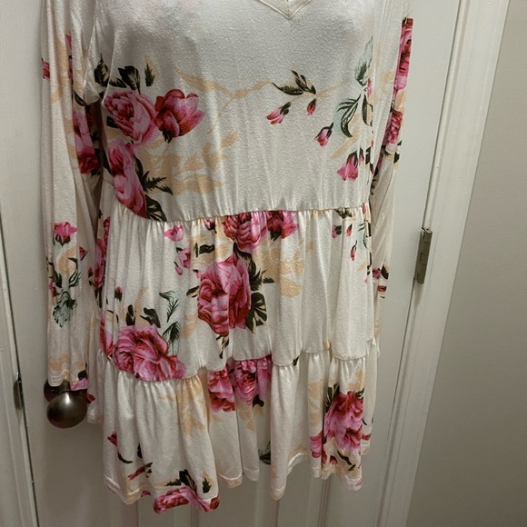 💐Comfy in Floral💐 - Picture 3 of 3